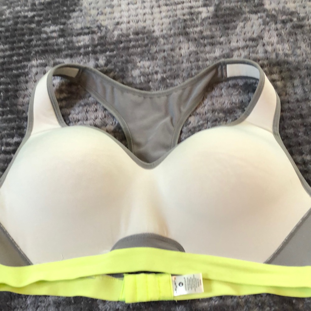 Sports Bra.